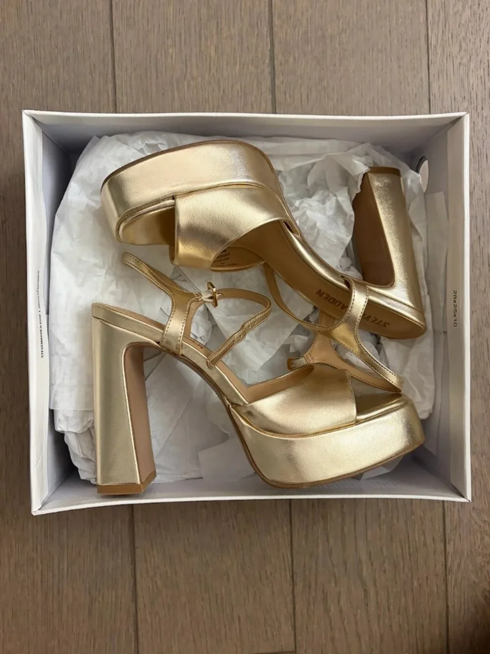 NWT Steve Madden Liandra Champagne Platform Heel
